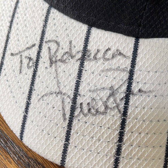 Autographed Aaron Boone New York Yankees fitted hat - Picture 2 of 5